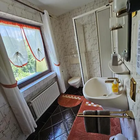 Zum Doppeldecker Casa de hóspedes Wiegendorf