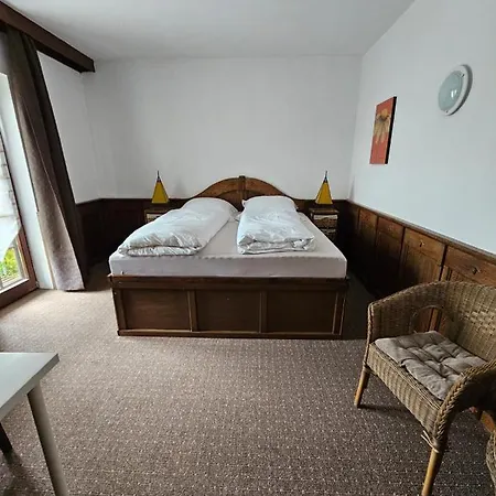 Zum Doppeldecker Casa de hóspedes *